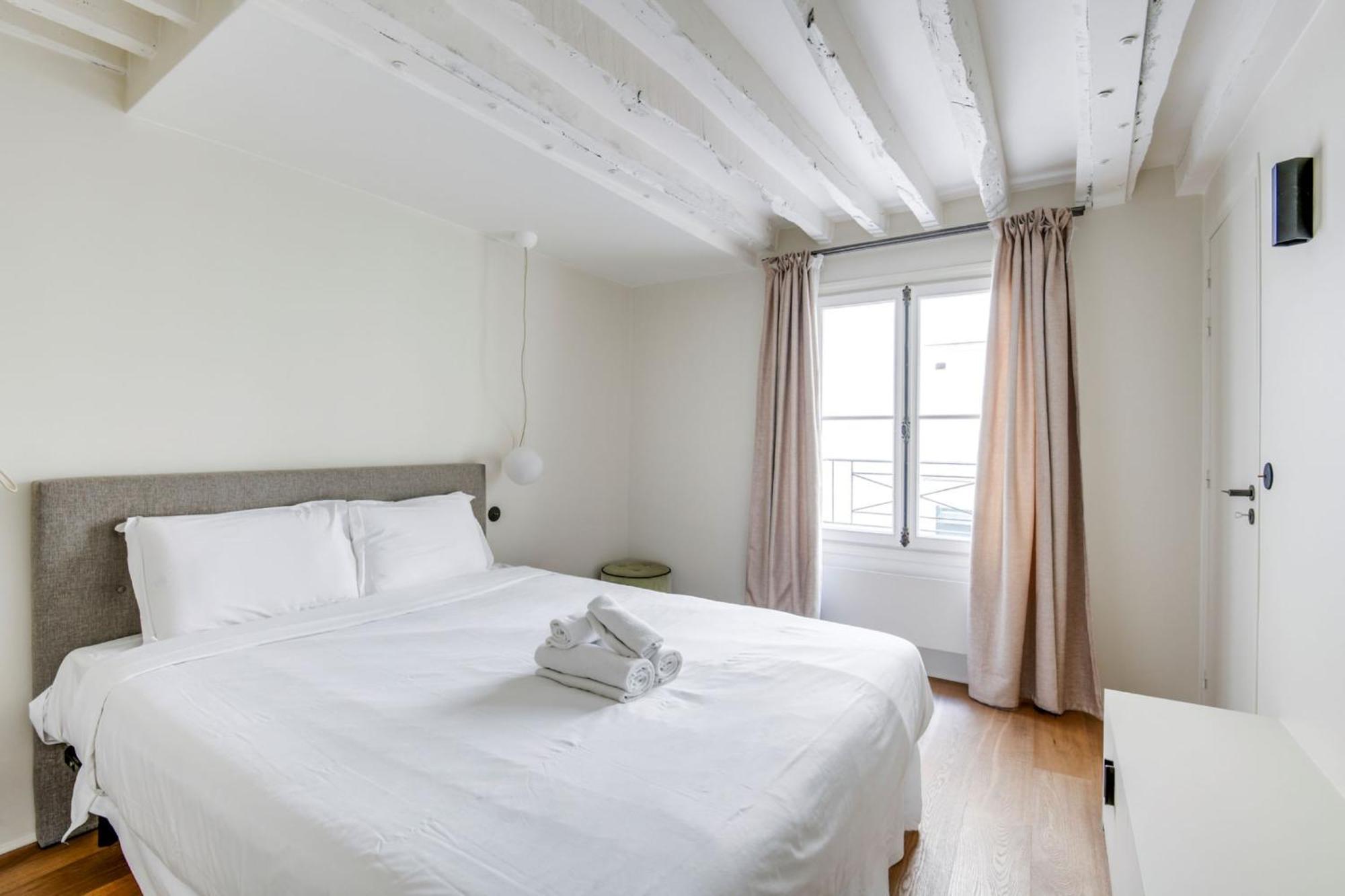 Appartement In St Germain *